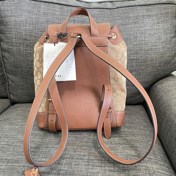 Coach Dempsey Drawstring Backpack In Signature Jacquard With Stripe And Patch - Picture 3 of 5